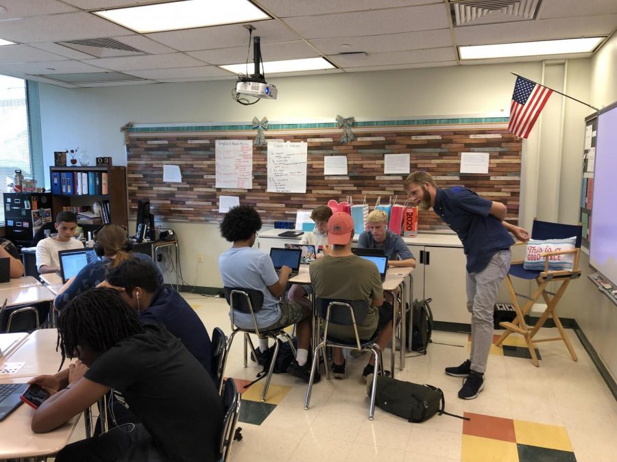 Mr. Josselyn instructs one of his Leveled Up Honors classes.
Photo by Charles Burns.